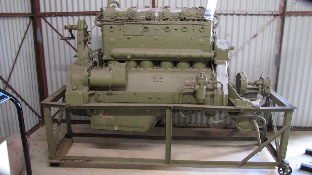 593a2363d894e_150HPstarboardenginefromHMASKuru-DarwinMilitaryMuseum(1).thumb.jpg.1ad01b61be10a90f4d75471c271fb616.jpg