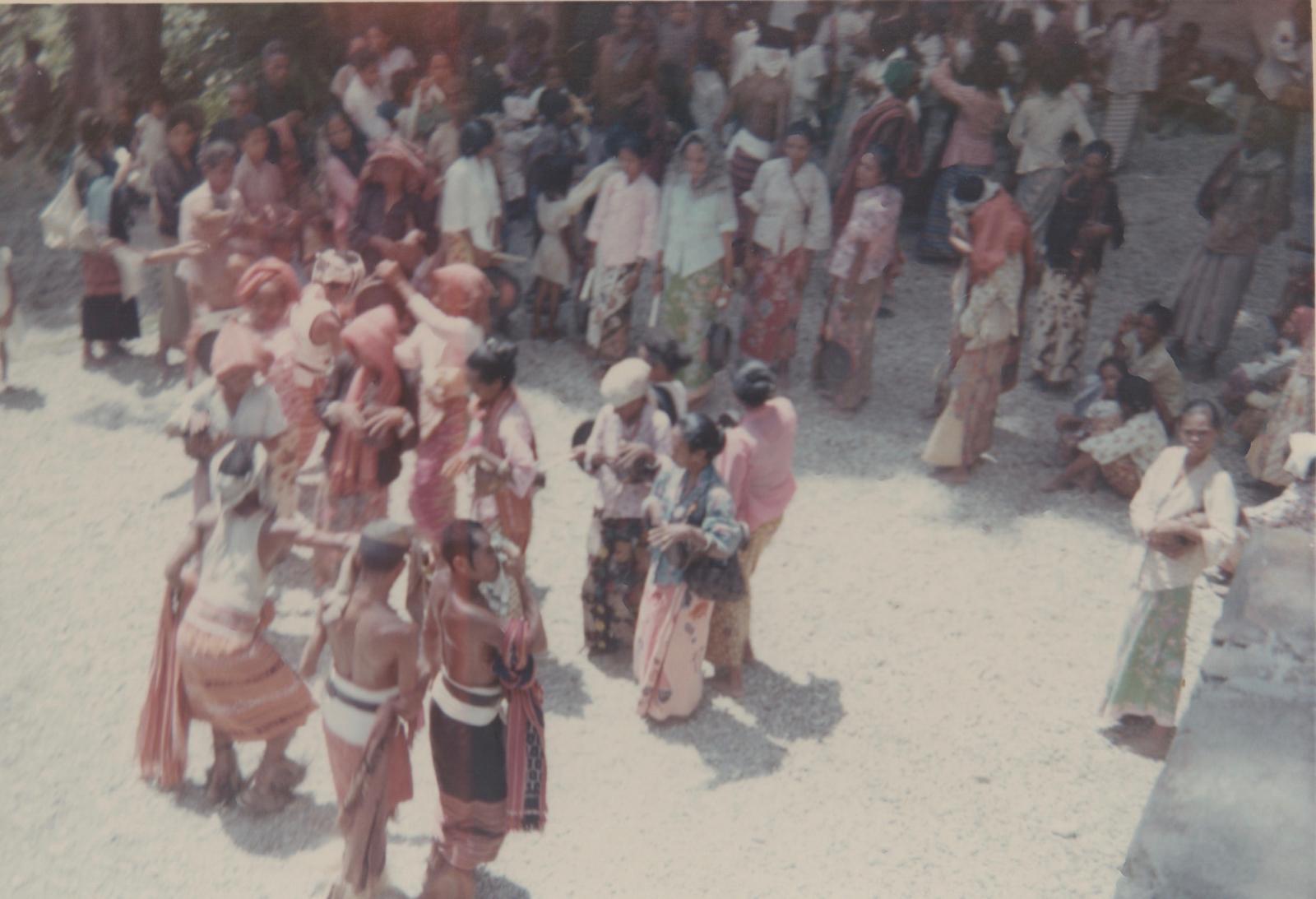 Timorese dancers.jpg