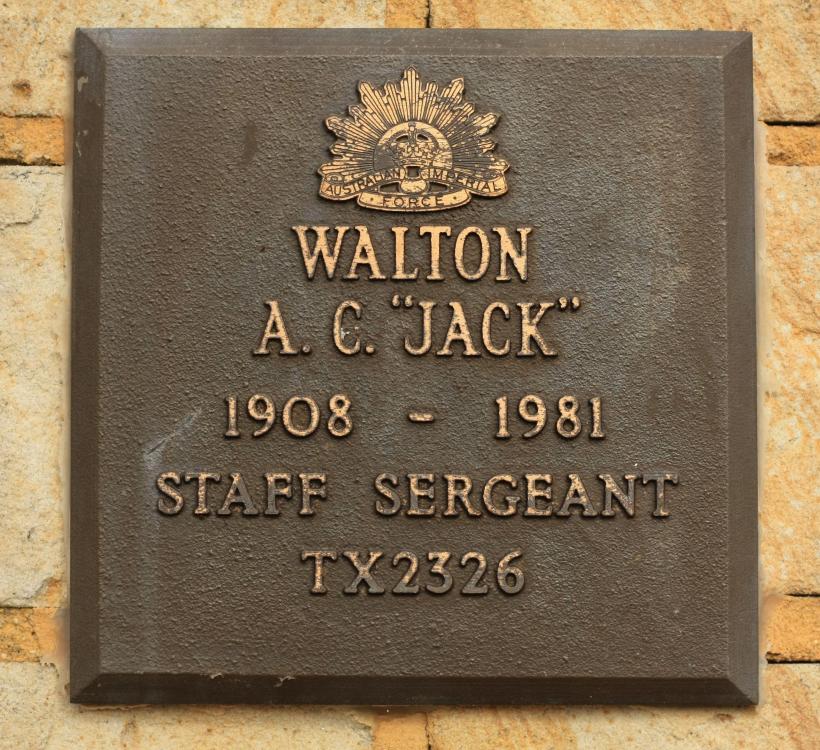 Bert Walton memorial plaque.jpeg